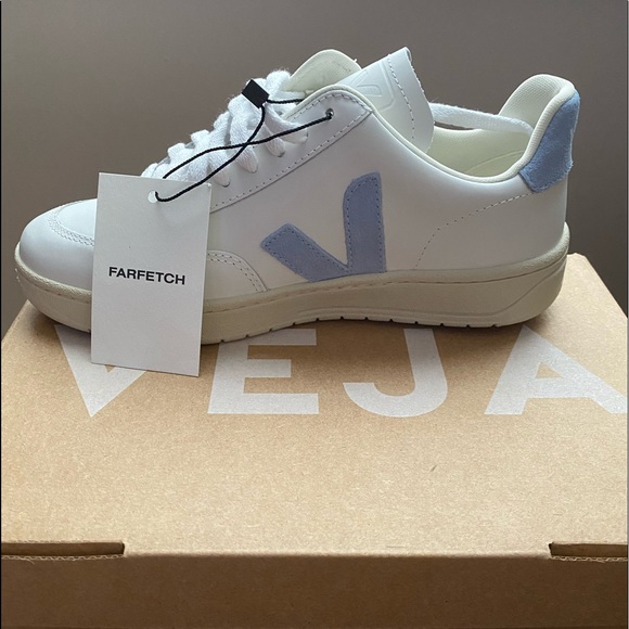 Veja Shoes - Authentic Veja Sneakers!
